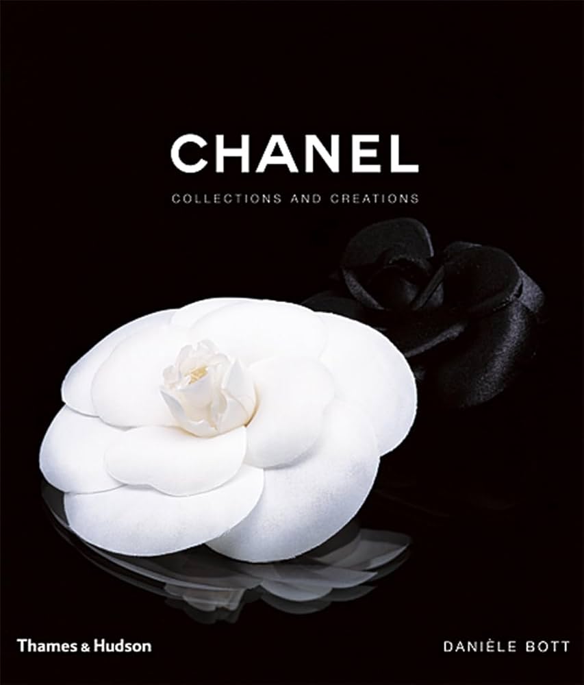 Links to Chanel: Collections and Creations